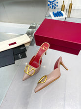 Load image into Gallery viewer, SE1102 VLOGO PUMPS 75MM /  Size5-10
