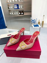 Load image into Gallery viewer, SE1102 VLOGO PUMPS 75MM /  Size5-10
