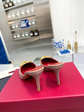 Load image into Gallery viewer, SE1102 VLOGO PUMPS 75MM /  Size5-10
