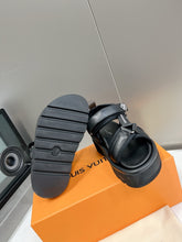 Load image into Gallery viewer, SE1392 LB Sandals / Size5-10
