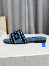 Load image into Gallery viewer, SE1376 GG Slide Sandals / Size5-11
