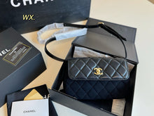 Load image into Gallery viewer, CC1181 Small Flap Bag / 7.5x5.1x2.4inch
