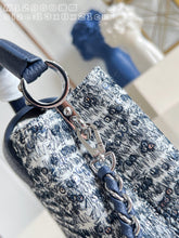 Load image into Gallery viewer, LB1581 LV Capucines Mini Bag / HIGHEST QUALITY VERSION / 21×13.6×8cm
