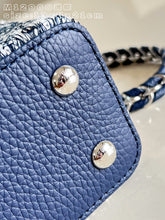 Load image into Gallery viewer, LB1581 LV Capucines Mini Bag / HIGHEST QUALITY VERSION / 21×13.6×8cm
