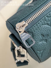Load image into Gallery viewer, LB1583 LV Keepall Bandoulière 25 / HIGHEST QUALITY VERSION / 25×15×11cm
