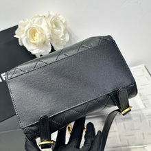 Load image into Gallery viewer, CC1180 CHANEL 25 Medium/Large Backpack / HIGHEST QUALITY VERSION
