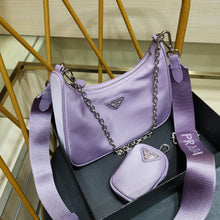 Load image into Gallery viewer, PD235  Prada Re-Edition 2005 Re-Nylon bag / 8.6x7.1x2.3inch
