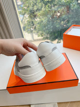 Load image into Gallery viewer, SE1559 Hermes Day Sneaker / Size5-10
