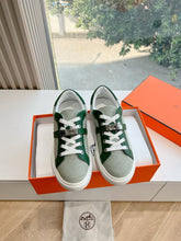 Load image into Gallery viewer, SE1566 Hermes Day Sneaker / Size5-10
