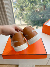 Load image into Gallery viewer, SE1561 Hermes Day Sneaker / Size5-10
