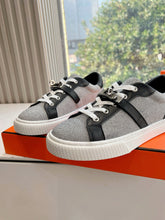 Load image into Gallery viewer, SE1562 Hermes Day Sneaker / Size5-10
