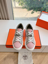 Load image into Gallery viewer, SE1563 Hermes Day Sneaker / Size5-10
