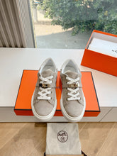 Load image into Gallery viewer, SE1564 Hermes Day Sneaker / Size5-10
