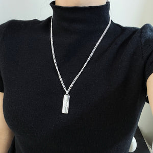 JW827 Diagonal Interlocking G Necklace