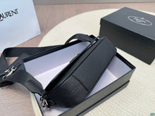 Load image into Gallery viewer, PD303 Leather Shoulder Bag / 8.6x5.9x2.7inch
