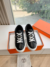 Load image into Gallery viewer, SE1567 Hermes Day Sneaker / Size5-10
