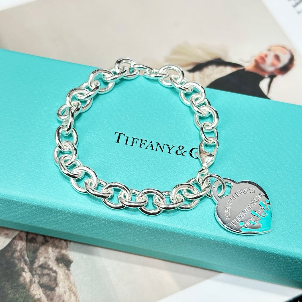 JW822 T Heart Bracelet