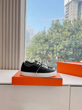 Load image into Gallery viewer, SE1567 Hermes Day Sneaker / Size5-10
