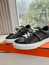 Load image into Gallery viewer, SE1567 Hermes Day Sneaker / Size5-10
