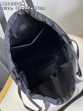 Load image into Gallery viewer, MBG049 Helmet Bag / HIGHEST QUALITY VERSION / 15 x 18.5 x 5.9 inches

