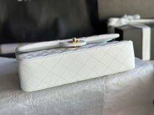 Load image into Gallery viewer, CC1182 Classic Handbag / HIGHEST QUALITY VERSION / 6 × 9.9 × 2.5 in
