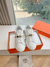 Load image into Gallery viewer, SE1569 Hermes Day Sneaker / Size5-10
