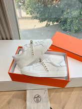 Load image into Gallery viewer, SE1569 Hermes Day Sneaker / Size5-10
