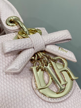 Load image into Gallery viewer, DR658 Dior Lady Dior 3-Quilt Bag / Crocodile-Embossed Calfskin / Bow Detail / 17cm
