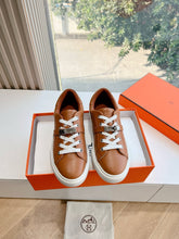 Load image into Gallery viewer, SE1573 Hermes Day Sneaker / Size5-10

