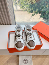 Load image into Gallery viewer, SE1573 Hermes Day Sneaker / Size5-10
