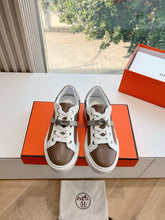 Load image into Gallery viewer, SE1571 Hermes Day Sneaker / Size5-10
