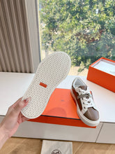 Load image into Gallery viewer, SE1571 Hermes Day Sneaker / Size5-10

