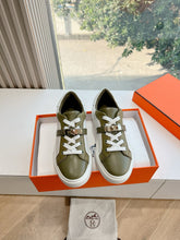 Load image into Gallery viewer, SE1573 Hermes Day Sneaker / Size5-10
