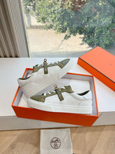 Load image into Gallery viewer, SE1572 Hermes Day Sneaker / Size5-10
