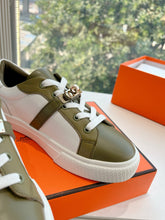 Load image into Gallery viewer, SE1572 Hermes Day Sneaker / Size5-10

