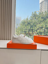Load image into Gallery viewer, SE1573 Hermes Day Sneaker / Size5-10
