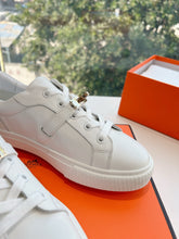 Load image into Gallery viewer, SE1573 Hermes Day Sneaker / Size5-10

