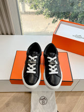 Load image into Gallery viewer, SE1574 Hermes Day Sneaker / Size5-10

