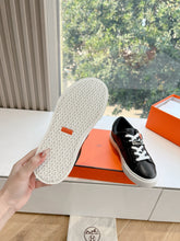 Load image into Gallery viewer, SE1574 Hermes Day Sneaker / Size5-10
