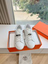 Load image into Gallery viewer, SE1573 Hermes Day Sneaker / Size5-10
