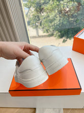 Load image into Gallery viewer, SE1575 Hermes Day Sneaker / Size5-10
