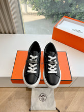 Load image into Gallery viewer, SE1577 Hermes Day Sneaker / Size5-10
