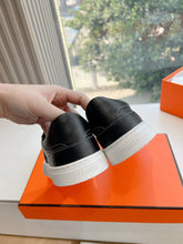 Load image into Gallery viewer, SE1577 Hermes Day Sneaker / Size5-10
