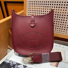 Load image into Gallery viewer, HM209 Hermes Evelyne 23 / HIGHEST QUALITY VERSION / 23 cm
