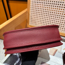Load image into Gallery viewer, HM209 Hermes Evelyne 23 / HIGHEST QUALITY VERSION / 23 cm
