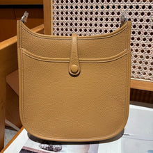 Load image into Gallery viewer, HM210 Hermes Evelyne 23 / HIGHEST QUALITY VERSION / 23 cm
