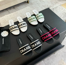 Load image into Gallery viewer, SE1447 CC Slide Sandals / Size5-11
