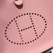 Load image into Gallery viewer, HM212 Hermes Evelyne 23 / HIGHEST QUALITY VERSION / 23 cm

