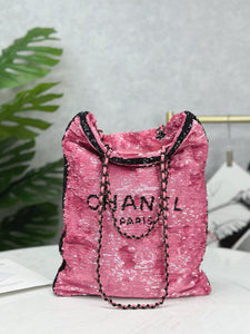 CC997 Shopping Bag / HIGHEST QUALITY VERSION / 15.2 × 11.7 × 0.8 in