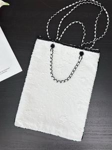 CC998 Shopping Bag / HIGHEST QUALITY VERSION / 15.2 × 11.7 × 0.8 in